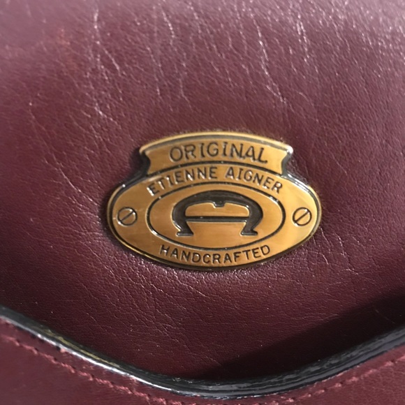 Vintage burgundy/wine Etienne Aigner crossbody - Picture 3 of 8